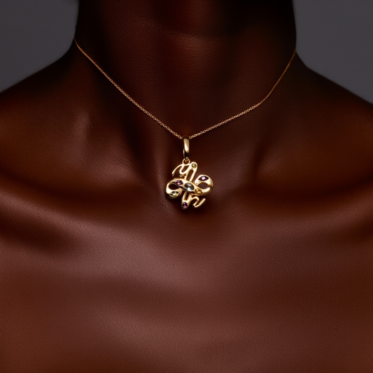 ESSENCE Charm
